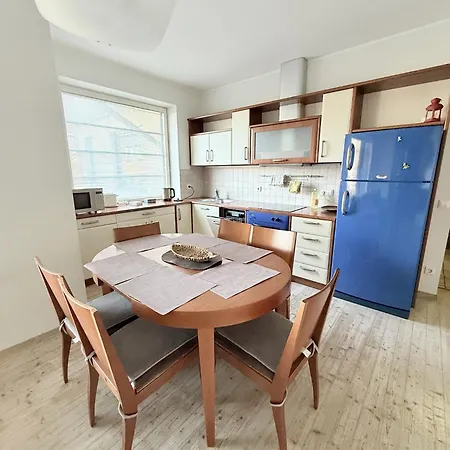 Apartment Sunny